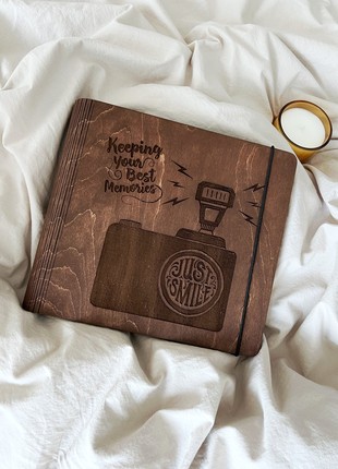 Wooden Photo Album "Keeping your best memories"4 photo