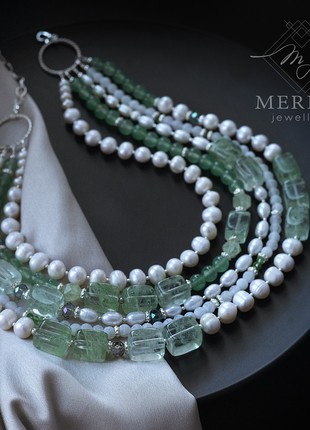 Summer coolness. Pearls, quartz multistrand necklace