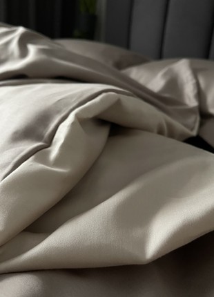 Two-sided gold and cocoa satin duvet cover 220x240 (88"x96")2 photo