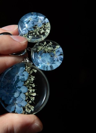 Real blue hydrangea jewelry set, resin flower necklace and earrings1 photo