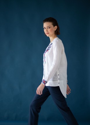 Woman's embroidered blouse 978-18/002 photo