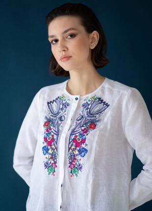 Woman's embroidered blouse 978-18/005 photo