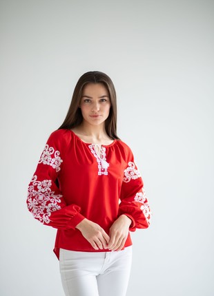 Woman's embroidered blouse red 899-18/004 photo