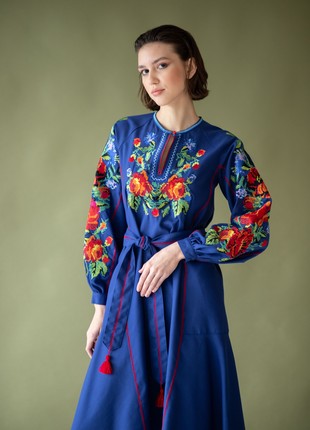 Woman's dress with embroidery 871-18/003 photo