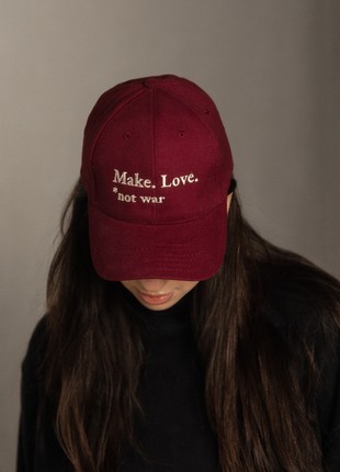 Baseball cap “Make. Love.”1 photo