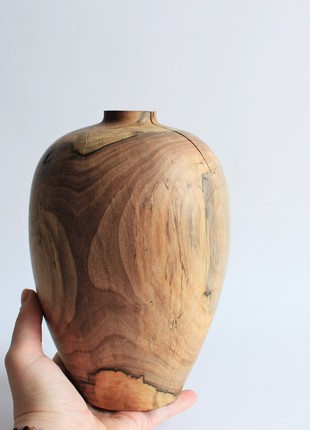 Wood vase ikebana3 photo