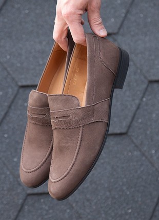 Light brown men's loafers are original and high-quality. Shoes "Ikos 370"