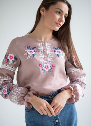 Woman's embroidered blouse dusty rose 272-19/005 photo