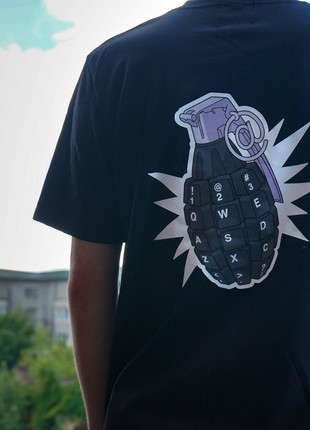 Bezlad X DimaTabu t-shirt grenade / thirteen