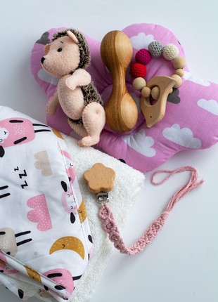 Big Newborn Gift Box8 photo