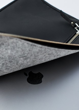 Leather macbook sleeve7 photo