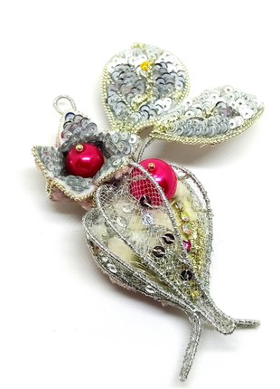 Handmade brooch "Winter cherry"