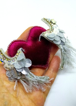 Handmade brooch "The heart of an angel"5 photo