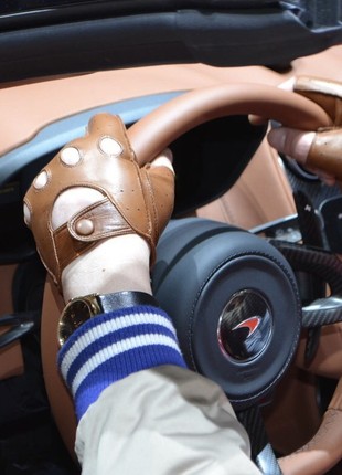 Men's leather driving gloves fingerless1 photo