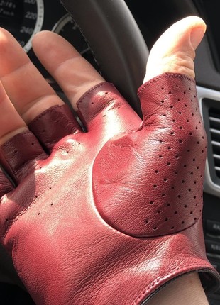 Men's leather driving gloves fingerless5 photo