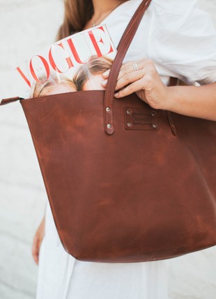 Leather Tote Bag With Pockets4 photo