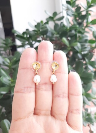 Gold plate earrings with natural pearl7 photo