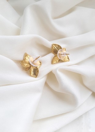 Real Hydrangea flower earrings electroformed copper with pure gold.6 photo
