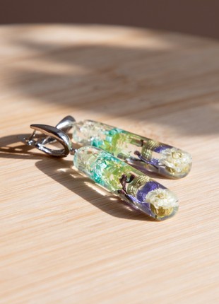 Minimalist real flower earrings, Resin flower earrings5 photo
