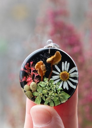 Resin flower necklace, Real mushroom necklace2 photo