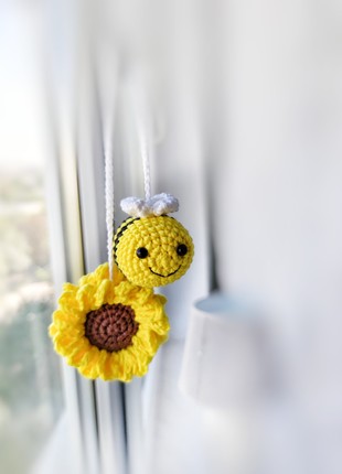 Car accessories , Bee and Sunflower hanging decoe