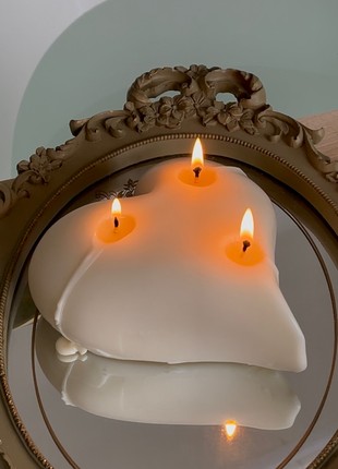 A heart-candle with a surprise inside - 100 % soy wax candles