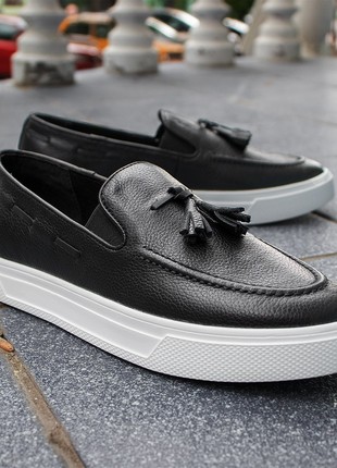 Light men's loafers on a white sole. Choose quality shoes ED 4066 photo