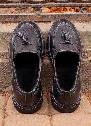 Black loafers without a heel. Practical and comfortable men's shoes ED 4715 photo