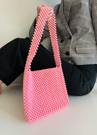 Basic pink bag made of acrylic frosted beads3 photo