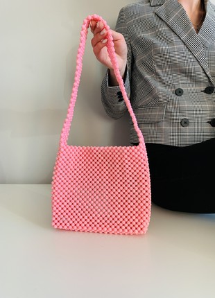 Basic pink bag made of acrylic frosted beads2 photo