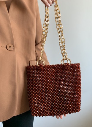 Basic brown bag made of acrylic beads5 photo