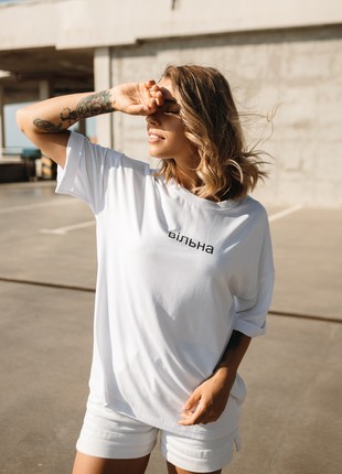T-shirt  Seventeen  2000.52086 photo