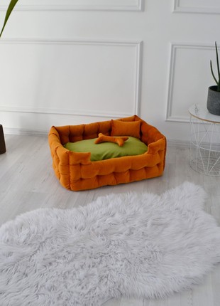 Handmade beds for dogs and cats, made in Ukraine with love - 43.3x27.5 in. (110x70 cm.)