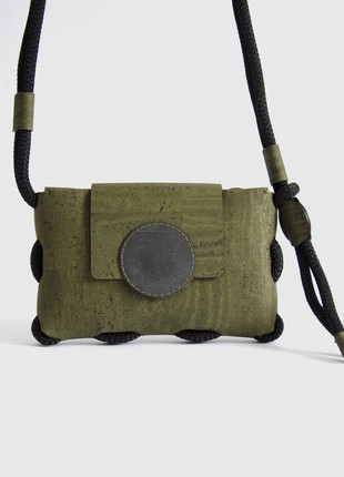 Crossbody bag Sunset in army green cork and black stone