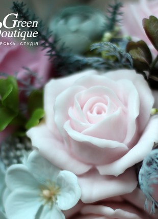 Luxurious interior bouquet of soap roses in a designer box4 photo