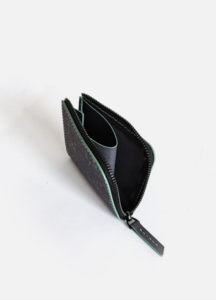 Natural cork Castle Lite wallet in charcoal and mint colors4 photo