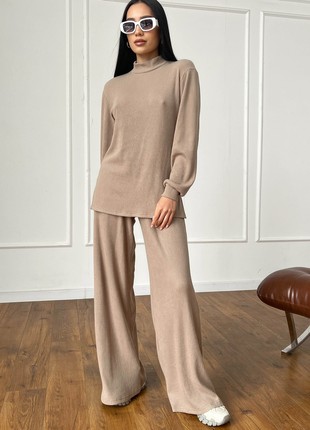 Tunic and culotte suit in beige color1 photo