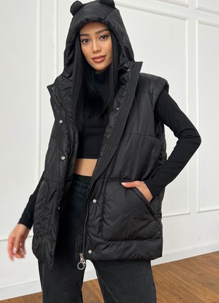 Long vest with a hood in black