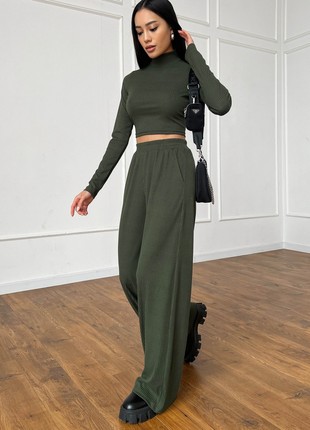 Stylish suit in khaki color4 photo