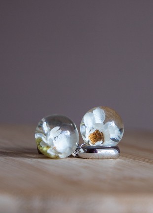 Real white flower earrings, resin flower earrings3 photo