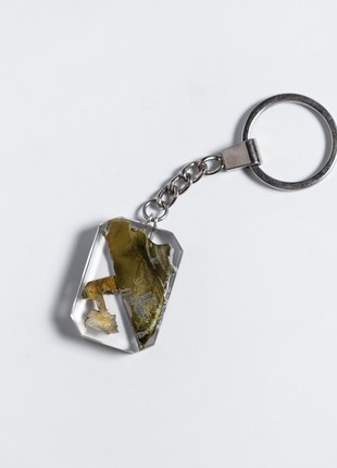 Downed russian Mi-8 keyring3 photo