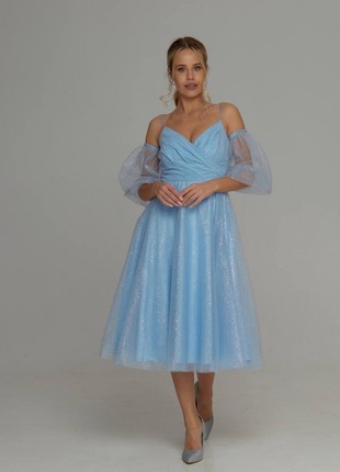 Light blue cocktail dress with open shoulders