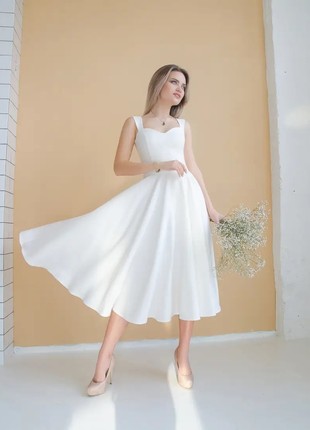 White  wedding dress midi