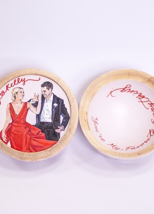 Wedding gift, Custom Hand drawn couple portrait - Wooden ball, sphere