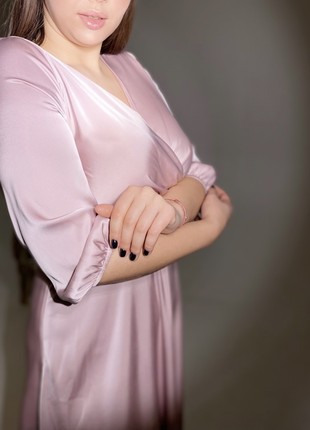 Elegant powder dress midi length with 3/4 sleeves4 photo