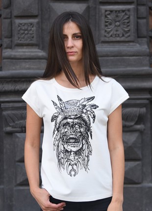 Women's T-shirt with embroidery - "Indian skull"