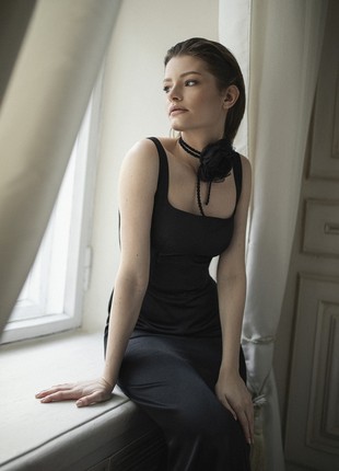 Black long dress with neckline3 photo