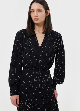 Black viscose elongated midi dress in geometric print3 photo