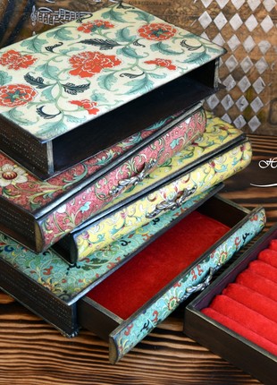Mini chests of four old books5 photo