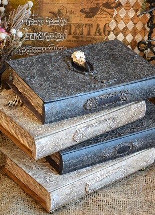 Mini chest of drawers books1 photo